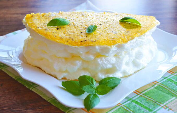 Omelet is an ideal breakfast for those who are on a protein diet to lose weight